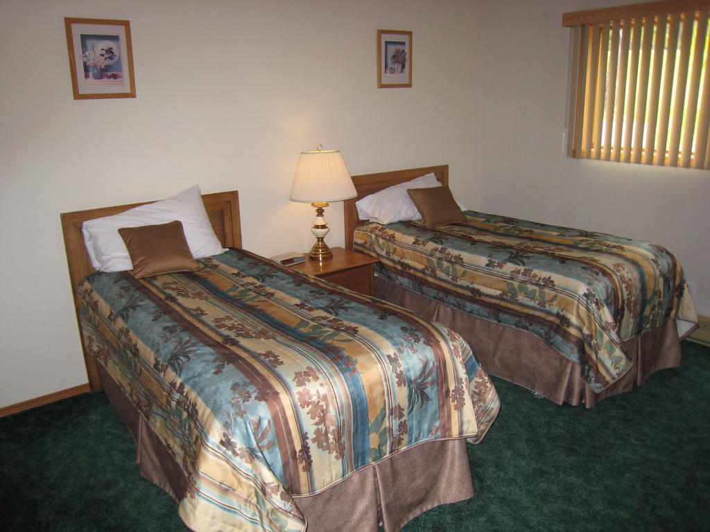 Fairmont Villas Mountainside Фэрмонт-Хот-Спрингс Экстерьер фото